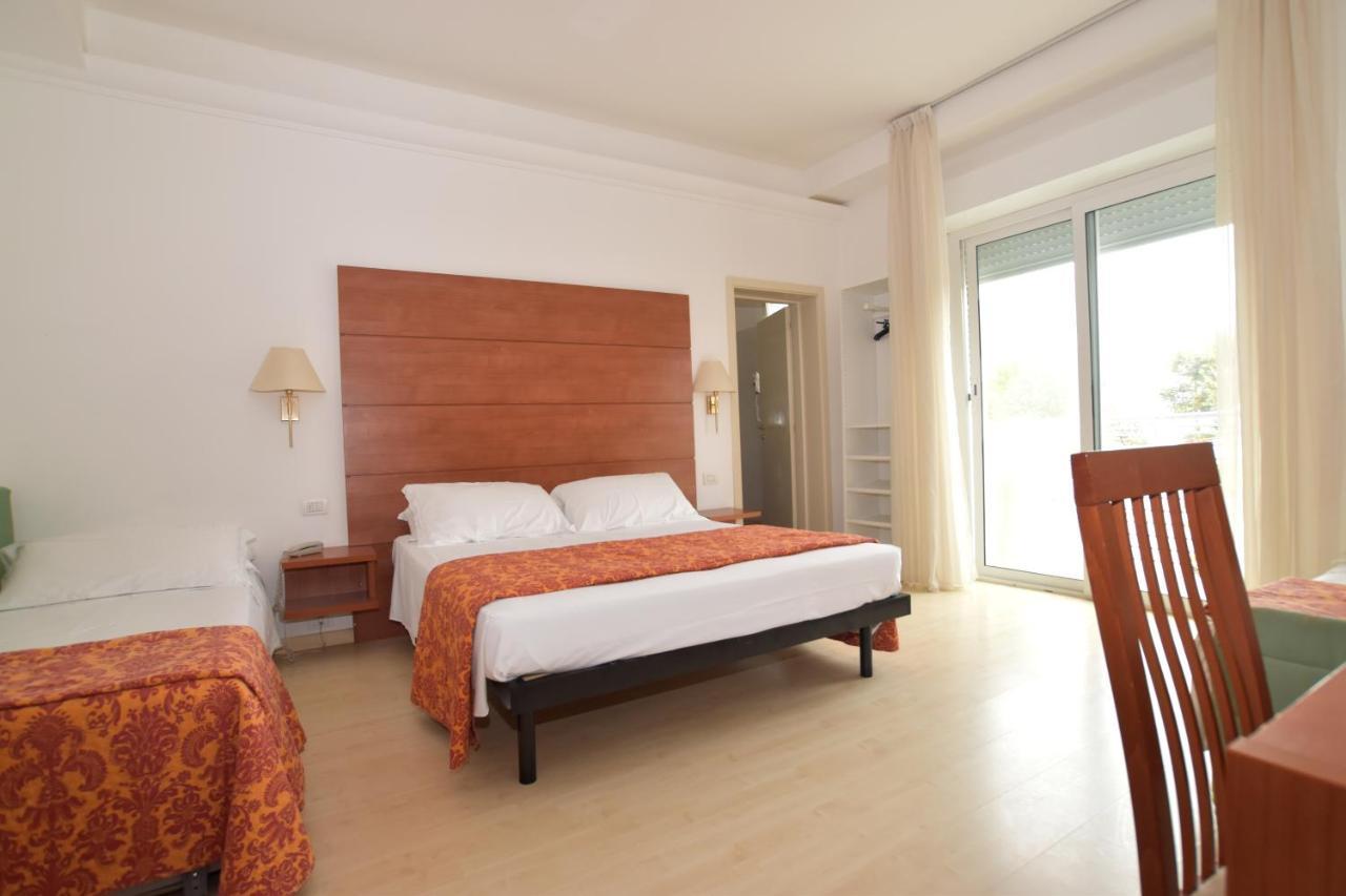 Hotel Villa Del Parco Rimini Dış mekan fotoğraf