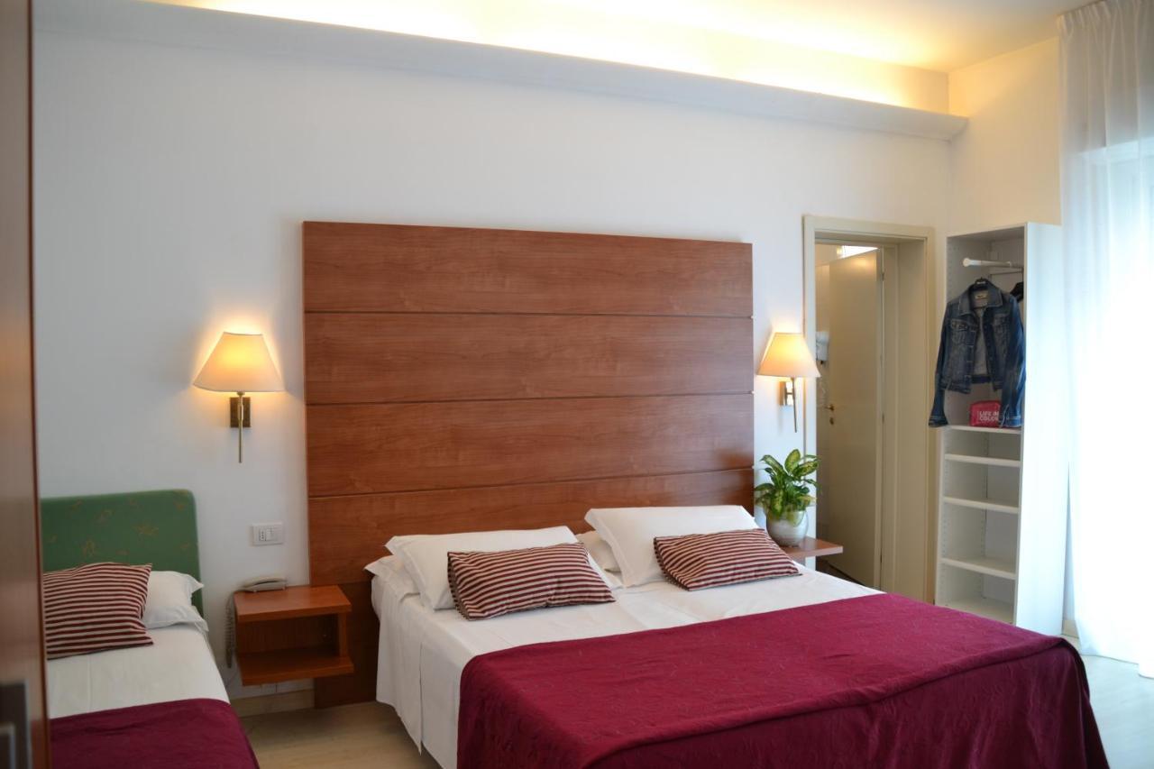 Hotel Villa Del Parco Rimini Dış mekan fotoğraf
