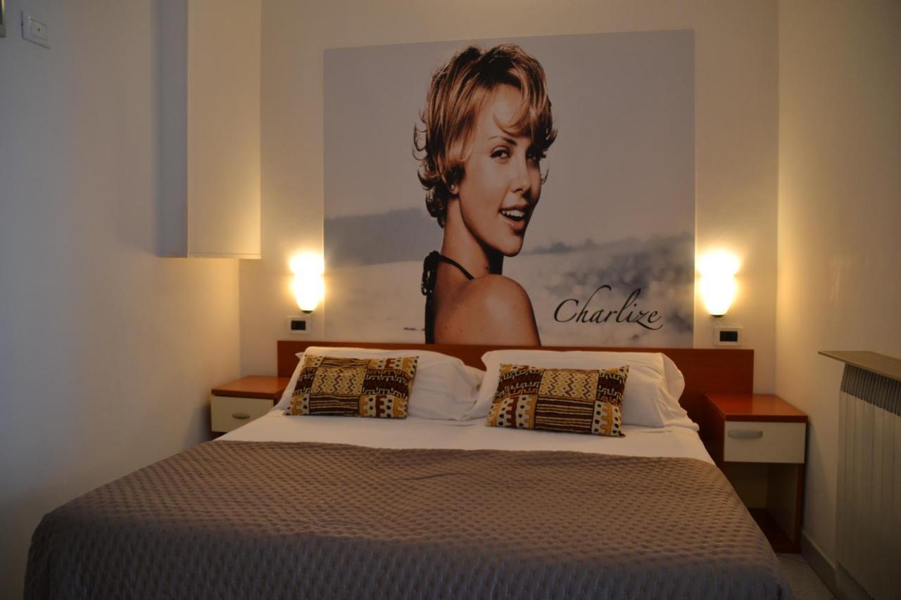 Hotel Villa Del Parco Rimini Dış mekan fotoğraf