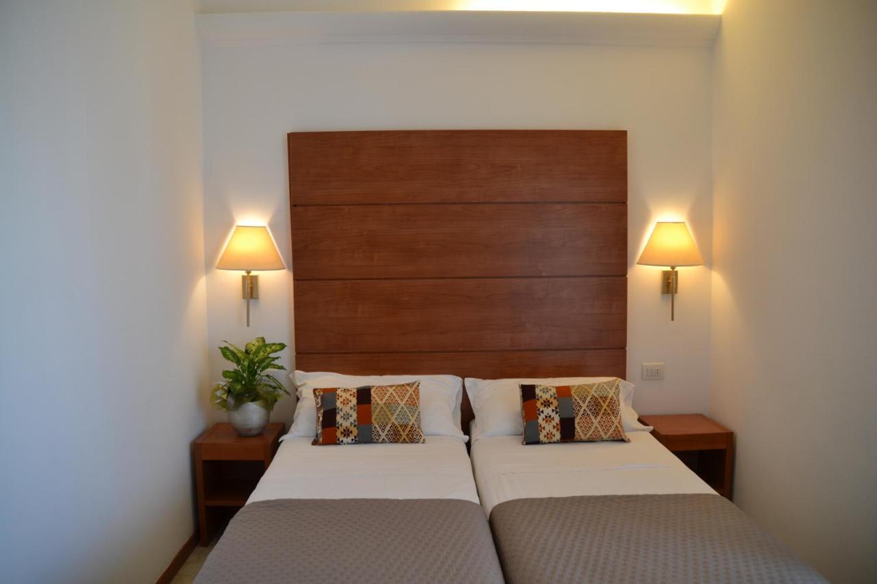 Hotel Villa Del Parco Rimini Dış mekan fotoğraf