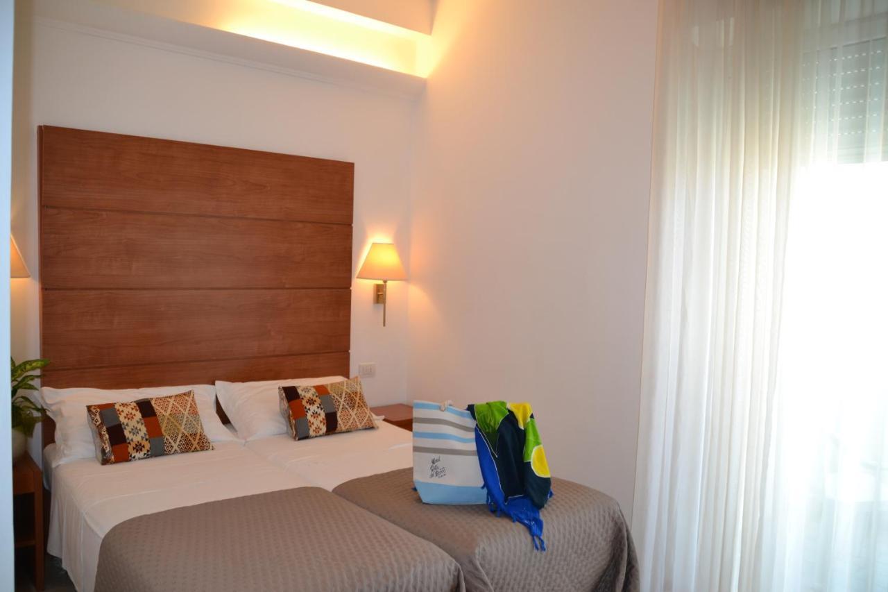 Hotel Villa Del Parco Rimini Dış mekan fotoğraf