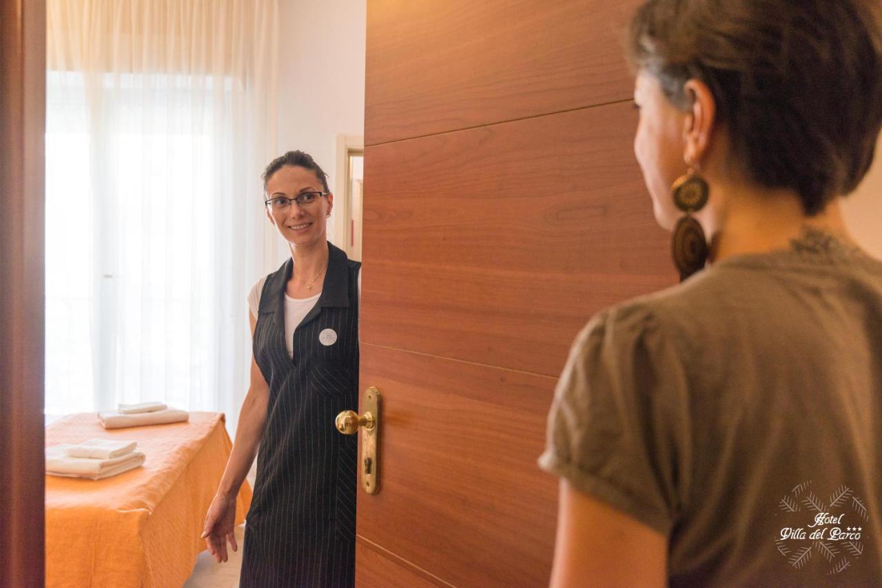 Hotel Villa Del Parco Rimini Dış mekan fotoğraf