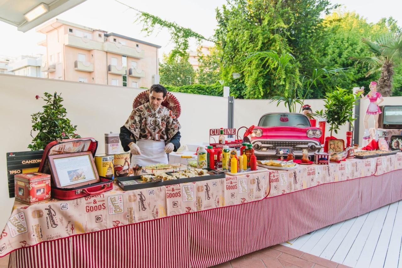 Hotel Villa Del Parco Rimini Dış mekan fotoğraf