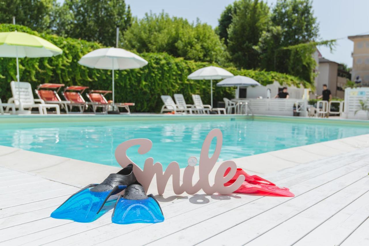 Hotel Villa Del Parco Rimini Dış mekan fotoğraf